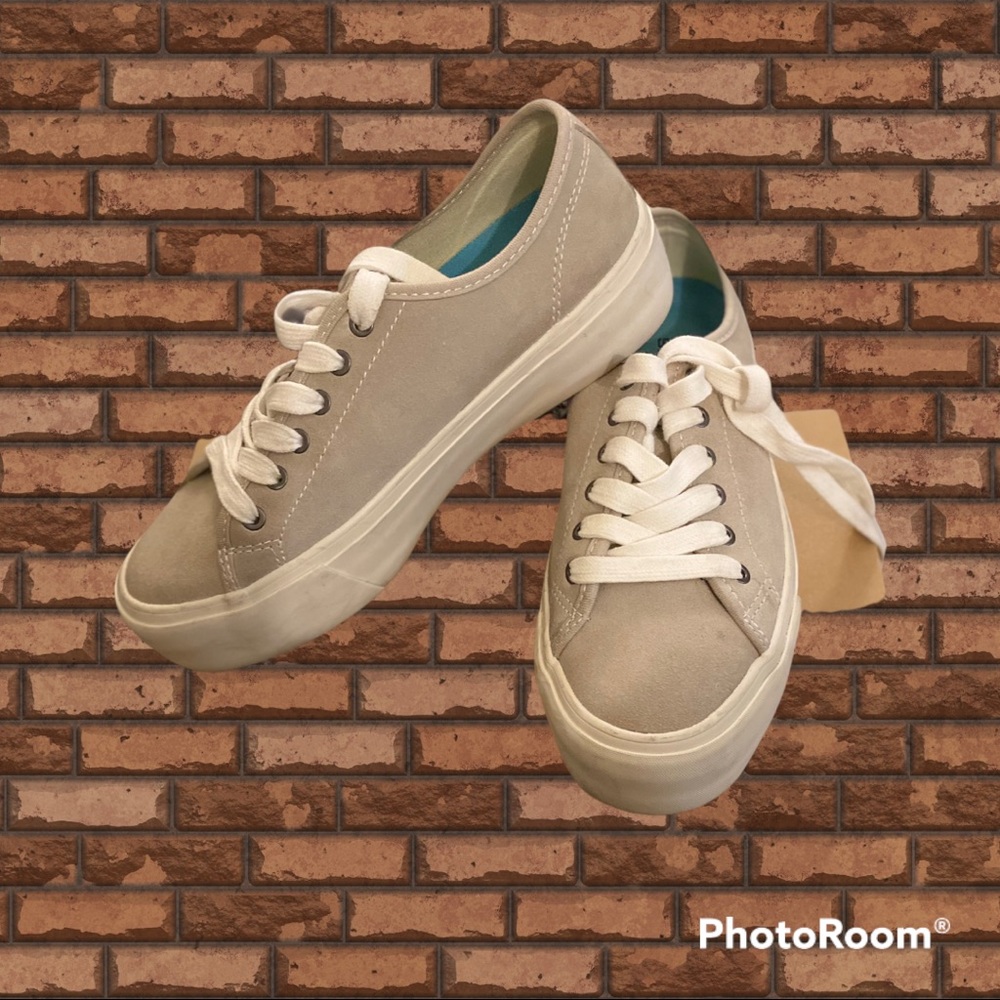 SeaVees tan platform sneakers 🤎 great condition - worn a few times